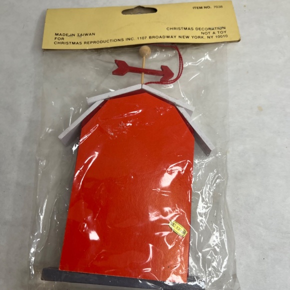 Vintage Christmas Victorian Girl Picture Frame Wooden House Ornament NEW - Picture 3 of 4